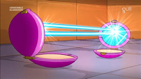 That Mirror Laser Scene from Totally Spies! .